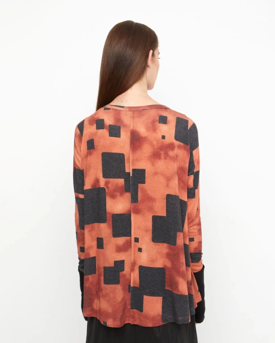 ALEMBIKA Women's Ozai N Ku Fanzine Trapeze Top in Paprika Color