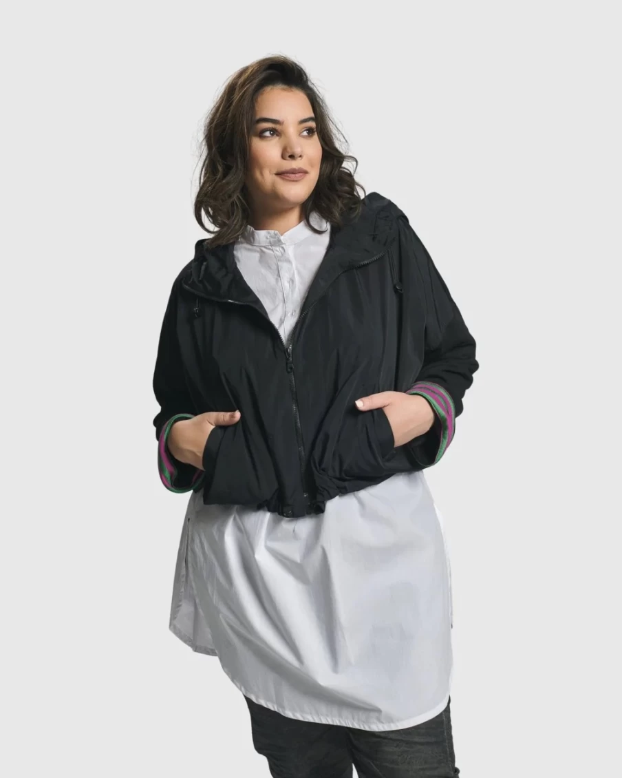 ALEMBIKA Women's Urban Sporty Spice Jacket - Stylish Athletic Outerwear for Active Lifestyles