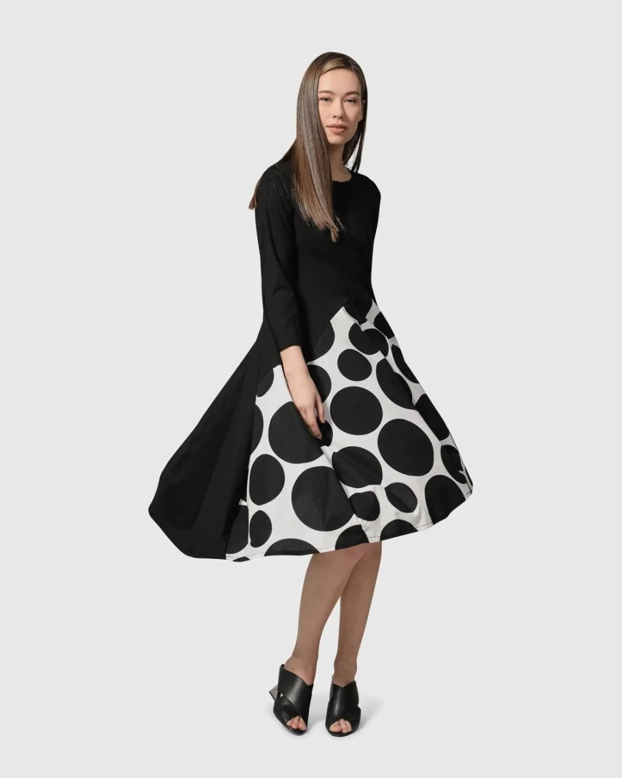 ALEMBIKA Women's Cantina Wonderful Dress - Elegant Mono Design for Stylish Outfits