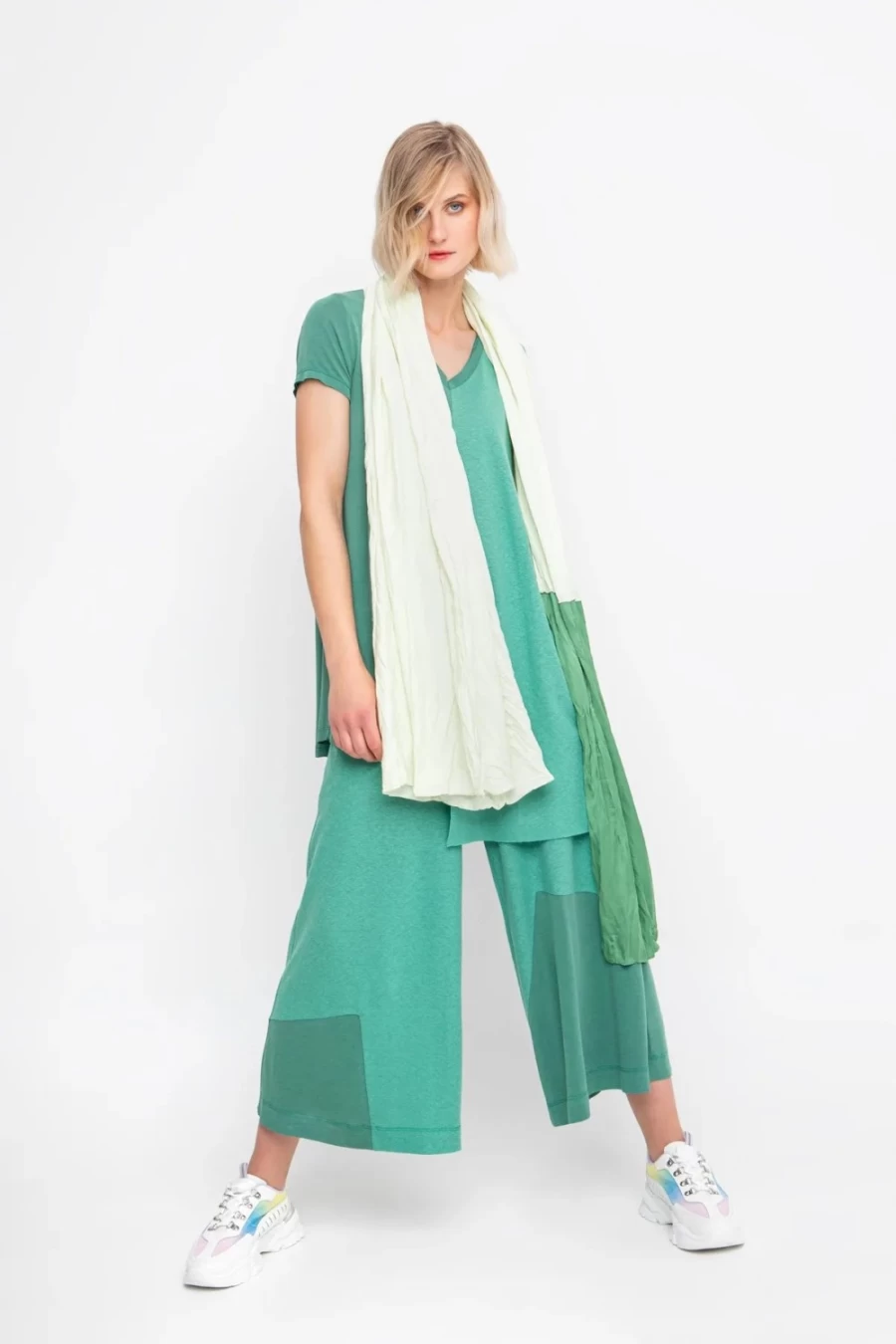 ALEMBIKA Women's Ozai N Ku High-Waisted Cropped Wide Leg Pants in Green - Boho Chic Linen Trousers