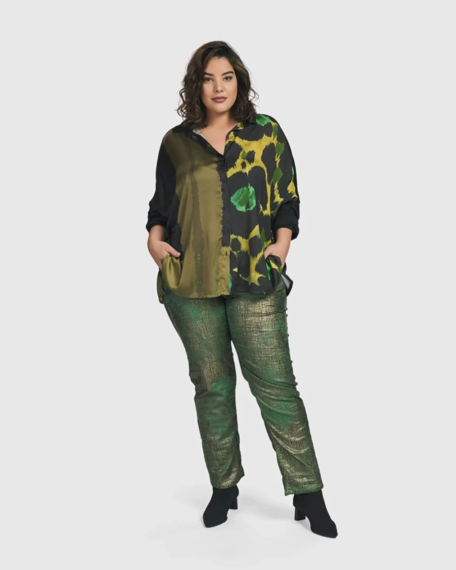 ALEMBIKA Women's Olive Al Fresco Button Down Blouse for Outdoor Style