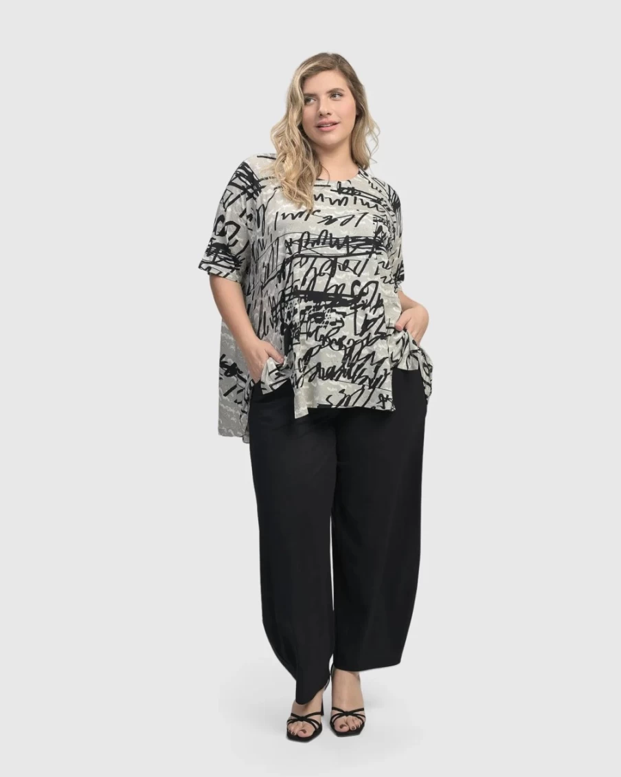 "ALEMBIKA Women's Flirty Swing T-Shirt with Playful Script Design"