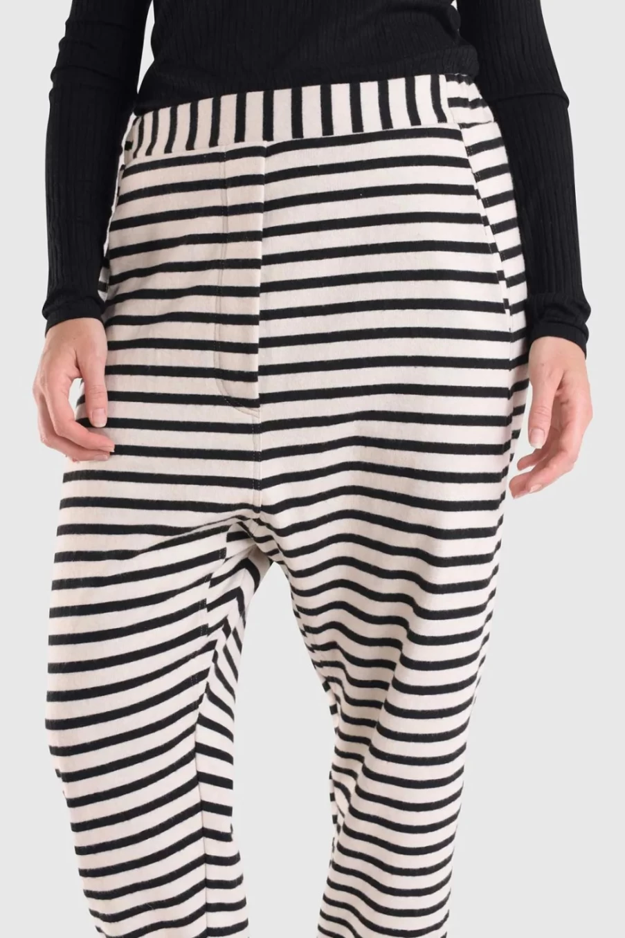 ALEMBIKA Women's Urban French Terry Trousers with Stylish Lines - Comfortable & Fashionable