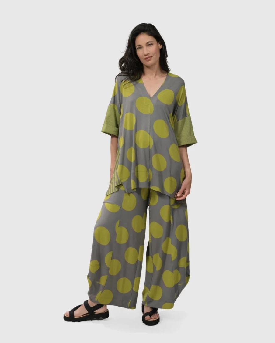 ALEMBIKA Women's Lime V-Neck Tunic Top - City Sizzle Casual Wear