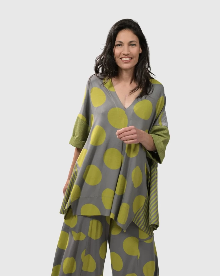 ALEMBIKA Women's Lime V-Neck Tunic Top - City Sizzle Casual Wear