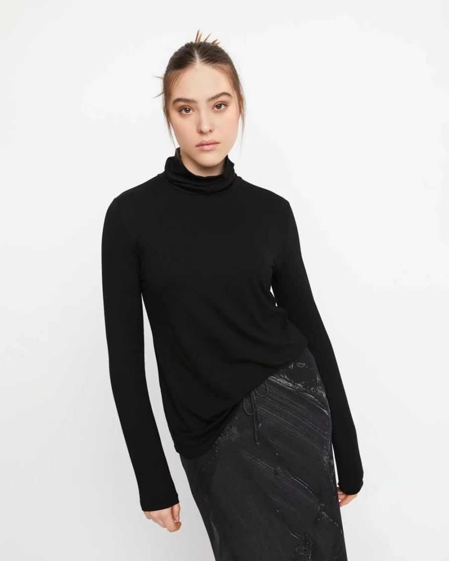 ALEMBIKA Women's Ozai N Ku Statuesque Silky Blouse - Elegant Black Top for Women