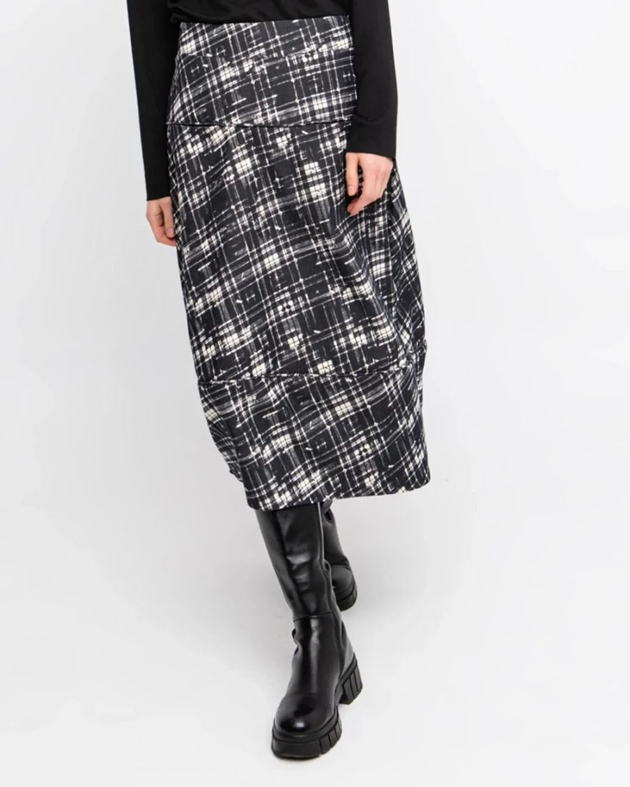 ALEMBIKA Women's Ozai N Ku Plaid Skirt with Radio Frequency Technology