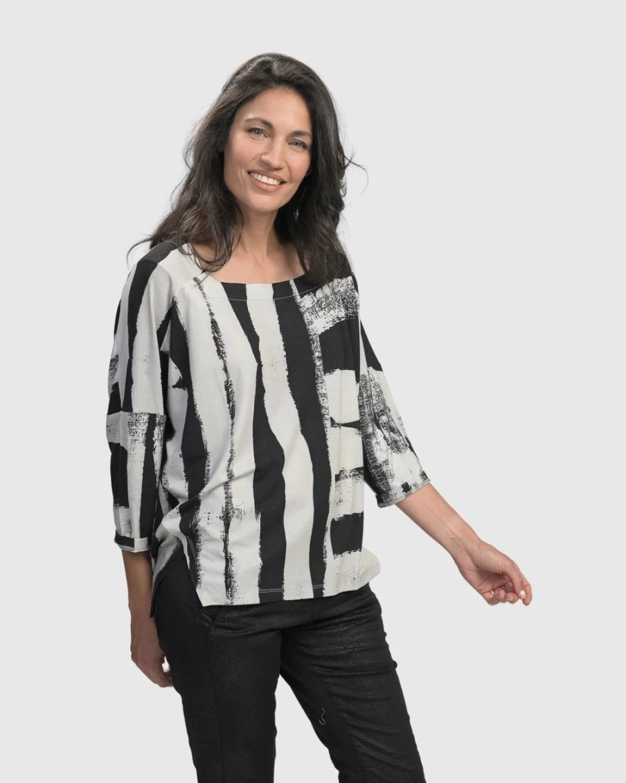 ALEMBIKA Women's Grunge Style Charisma Cutaway Boxy Top - Edgy Streetwear Fashion