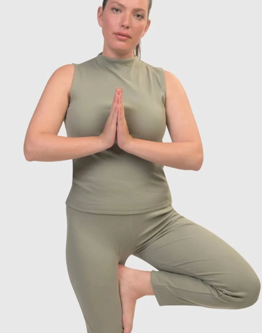 ALEMBIKA Women's Asana High-Neck Top in Natural Fabric for Yoga and Comfort