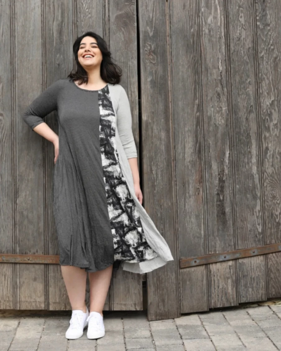 ALEMBIKA Women's Jill Crinkle Swing Dress in Monochrome Style