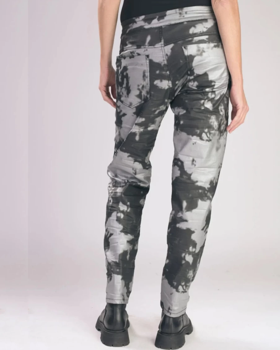 ALEMBIKA Women's Urban Vibe Iconic Stretch Jeans - Storm Wash, High Waist Slim Fit Denim Pants