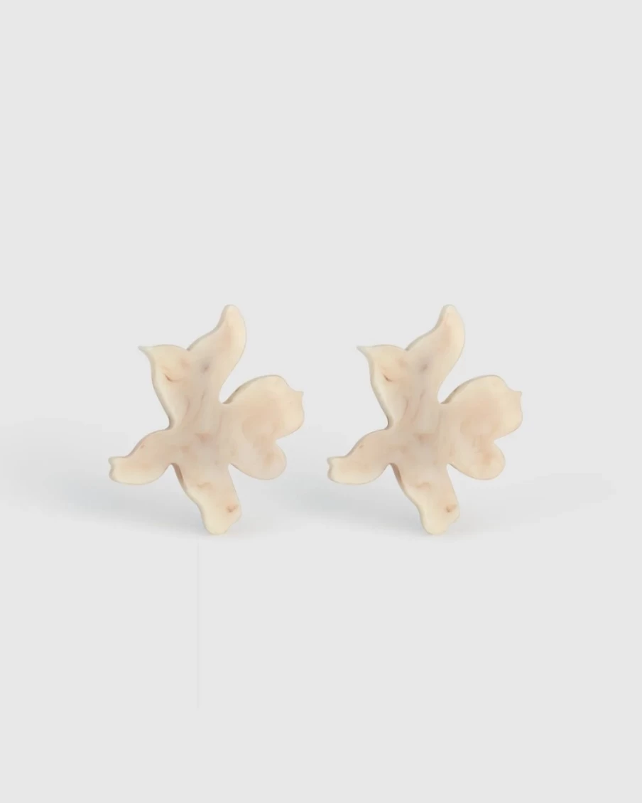 ALEMBIKA Lotus Clip Earrings for Women – Elegant Oat Gold-Tone Fashion Jewelry