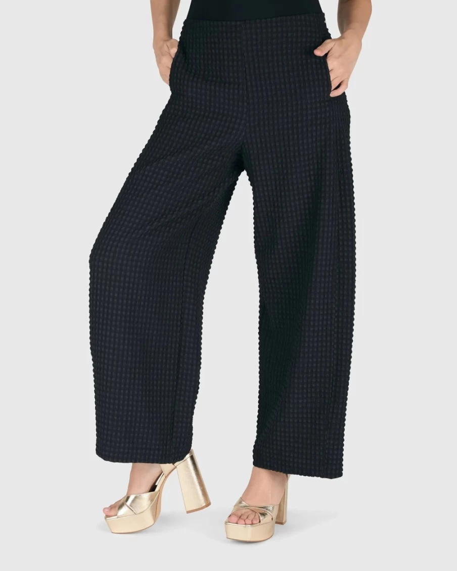 ALEMBIKA Women's Black Waffle Texture Wide-Leg Trousers - Comfortable High-Waisted Palazzo Pants