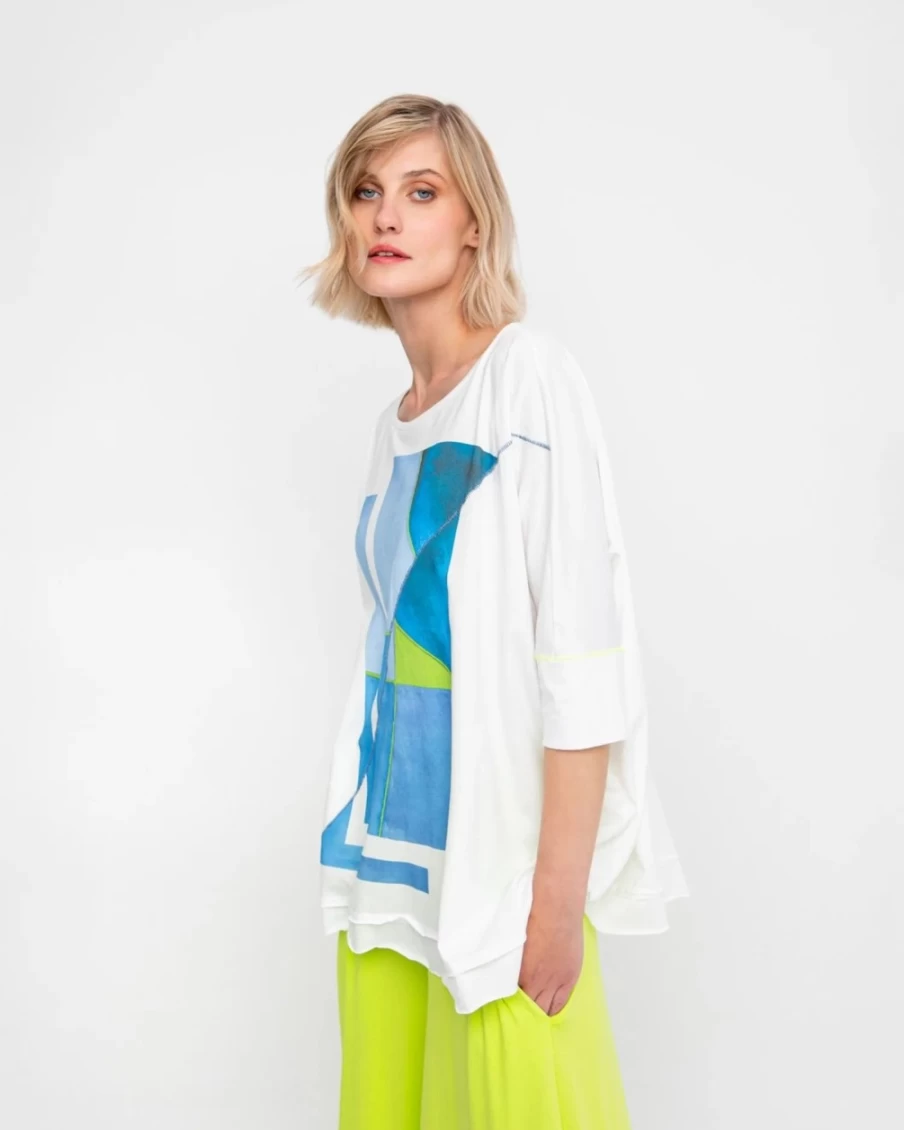 ALEMBIKA Women's Ozai N Ku Oversized Tee - Seaview Print, Comfortable Casual T-Shirt