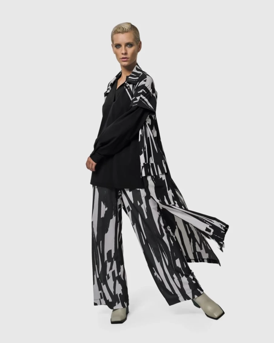 ALEMBIKA Women's Cyber Short Sleeve Duster Coat - Stylish Brush Design Outerwear