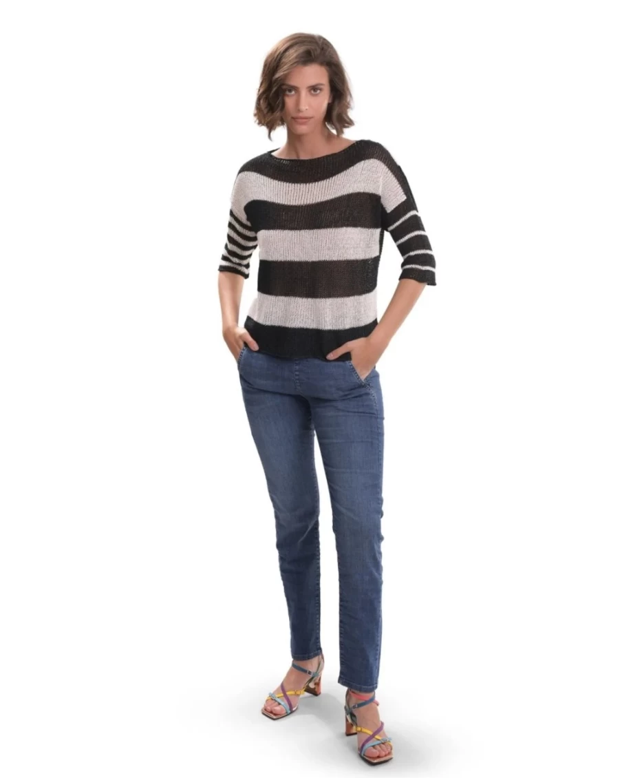 ALEMBIKA Women's Luxe Reversible Cream Sweater - Dual Wear Comfort & Style