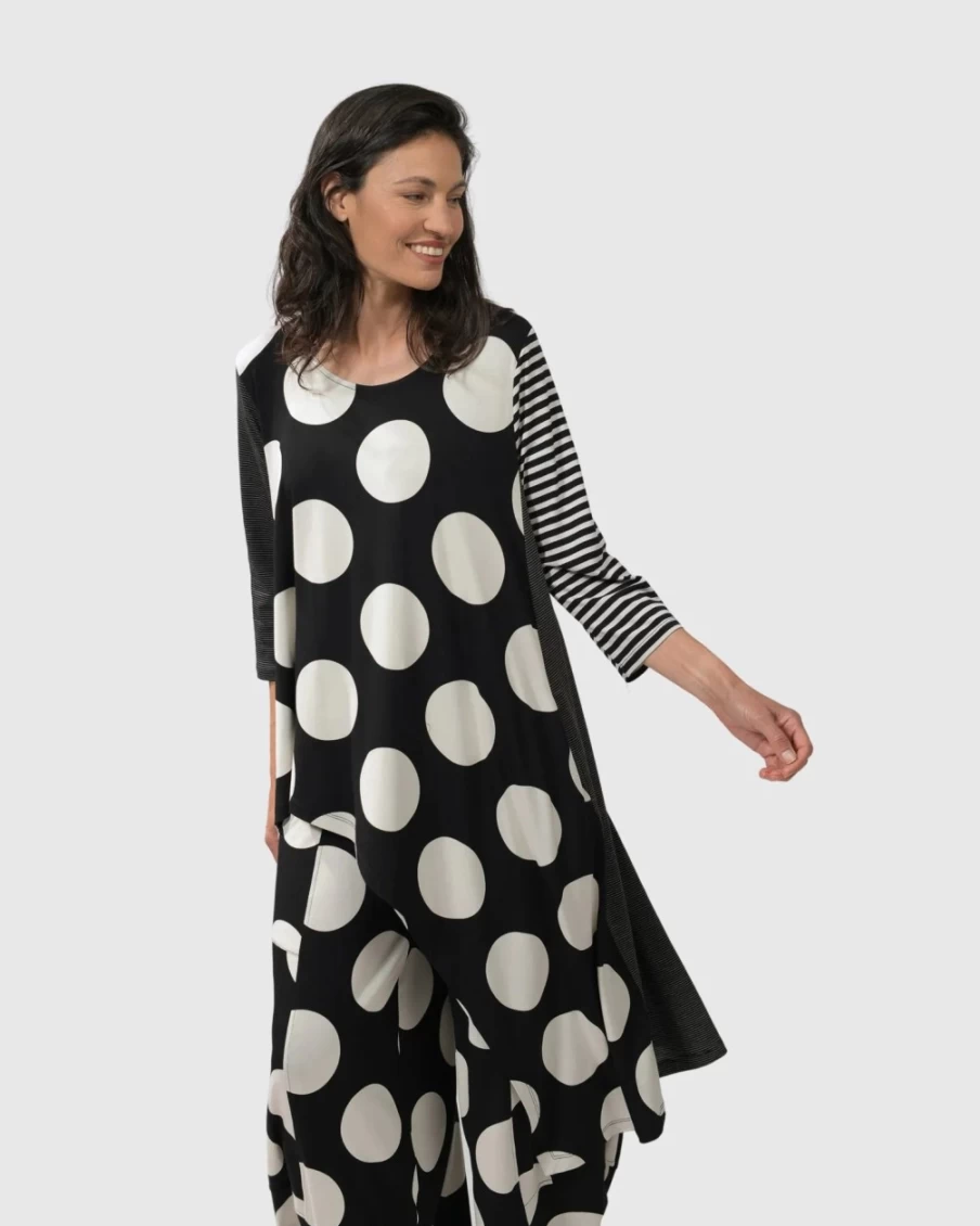 ALEMBIKA Women's Minnie Swing Tunic Top - Monochrome Casual Blouse for Women