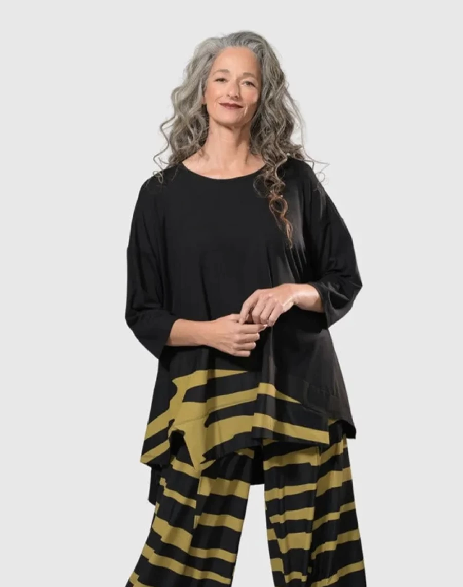 ALEMBIKA Women's Wave Trapeze Top - Dunes Print Bohemian Beach Shirt