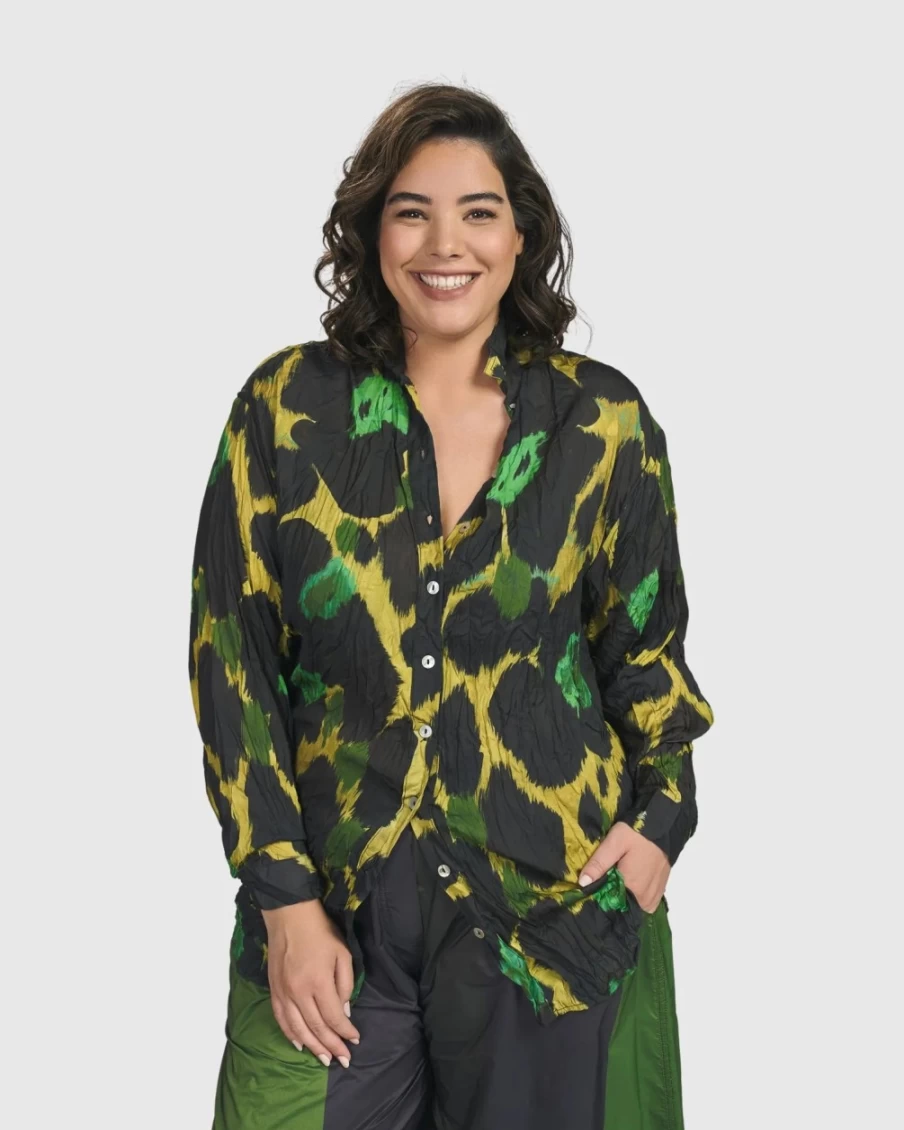 ALEMBIKA Women's Olive Martini Shirt in Emerald Green - Elegant Casual Top