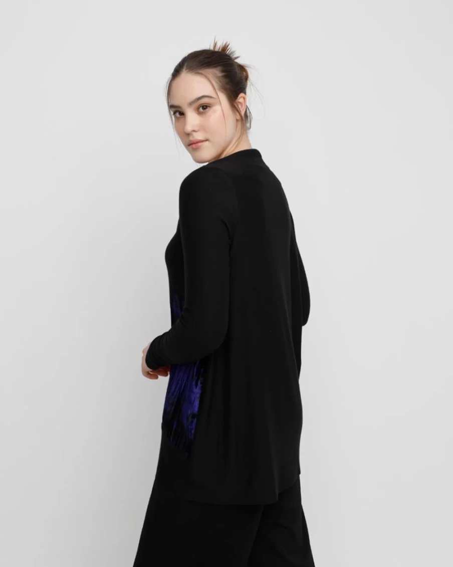 ALEMBIKA Women's Ozai N Ku Piccadilly Tee - Black Casual Short Sleeve T-Shirt