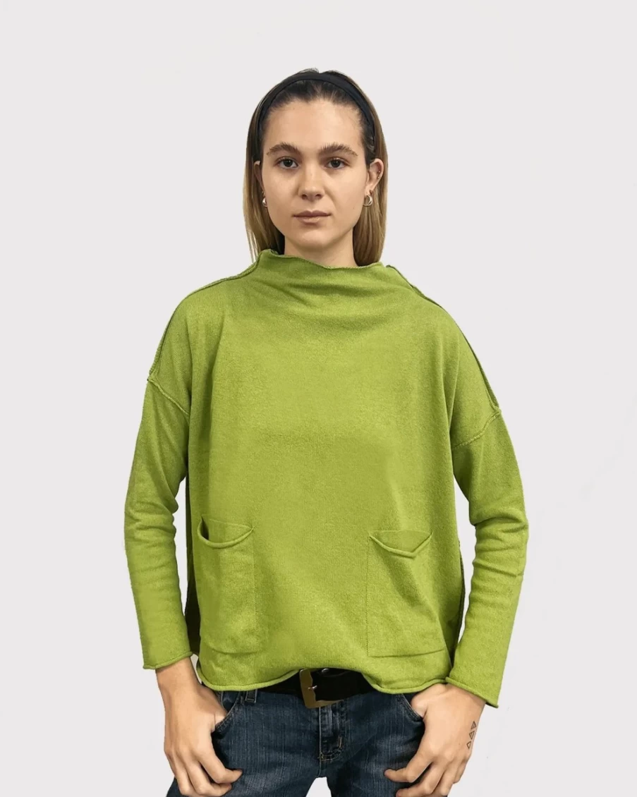ALEMBIKA Women's Kiwi Green Ozai N Ku Techie Sweater Top